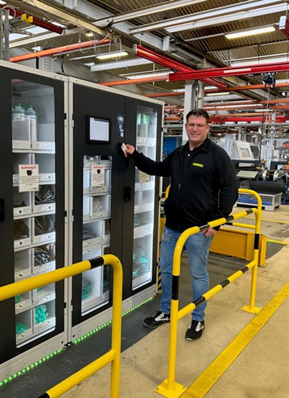 Innomotics: Ausgabesysteme Gegenansicht